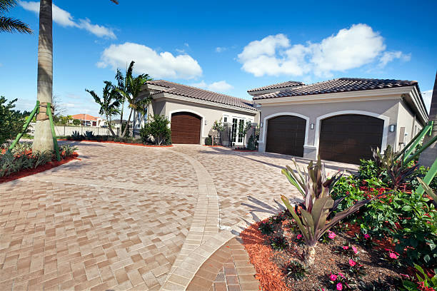 Best Interlocking Paver Driveways in Sycamore, IL